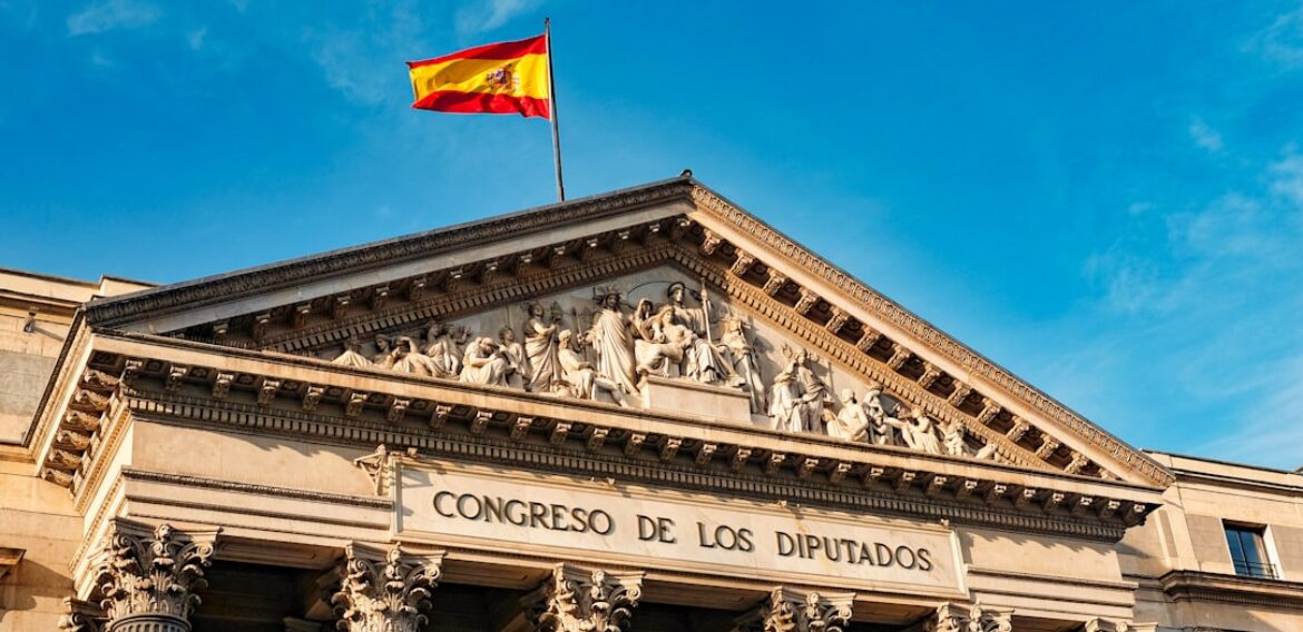 Cómo homologar tus títulos extranjeros en España