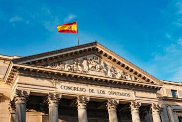 Cómo homologar tus títulos extranjeros en España
