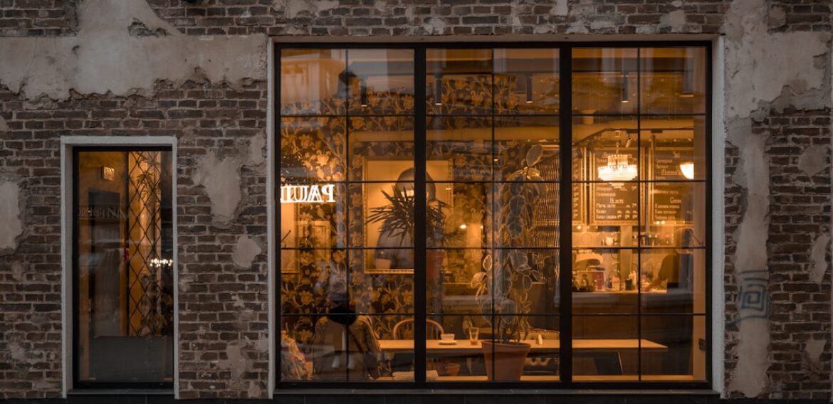 Del escaparate tradicional al escaparate inteligente: la revolución del retail